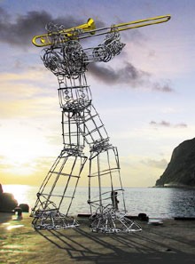 �����ܼҶ������������������鱻ָ��Ϯ�ձ�