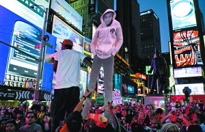 黑人马丁被枪杀案引发美国枪支管制法支持者共鸣