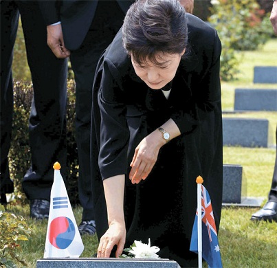 朴槿惠出席联合国参战勇士追悼仪式发表演讲