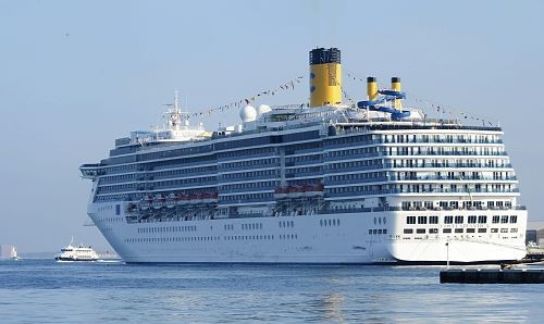 ��ý��ʱ��10���״����������й�ʻ���ձ�