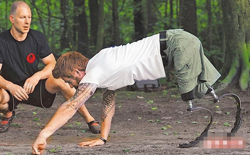 Ӣ�����ȴ����ս˹�ʹ��ϰ�������25�أ�ͼ��