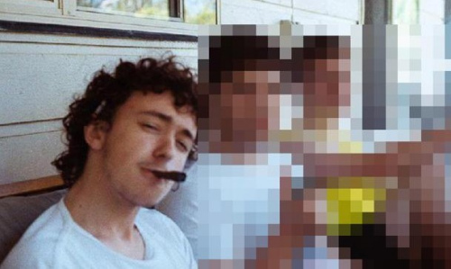 澳洲总理陆克文20岁儿子吸烟照在网络流传（图）