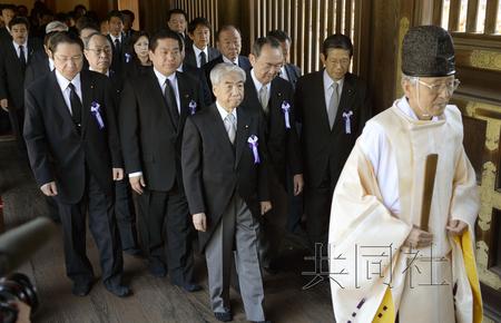 ��ý��Լ50��������Աս���ղΰݾ������磨ͼ��