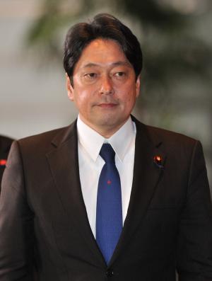 日防相称拥有集体自卫权也不会向他国行使武力