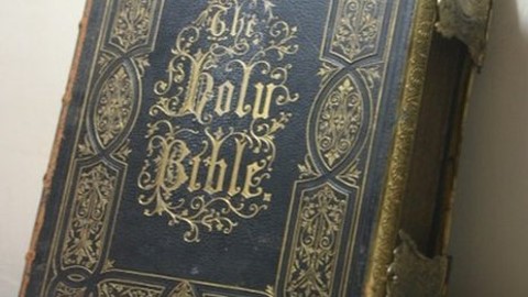 德国男子偷200年圣经只为学英文42年后归还