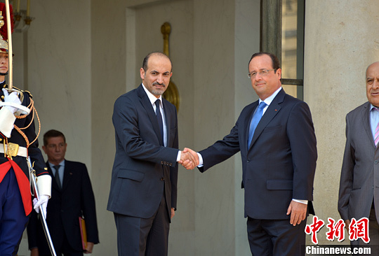 法国军方准备好对叙利亚动武等待总统下令