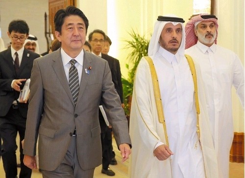 安倍称“首相不能一年换一个”显长期执政决心