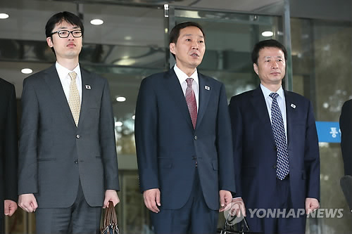 朝韩开城共同委员会举行首次会议磋商恢复生产