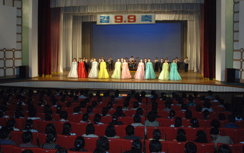 ����ְҵ��ͬ�˾��л�����ף����65���꣨ͼ��