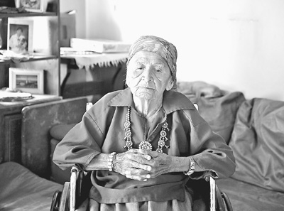 �����ձ���ӡ�ڰ��������������ȹ���ͼ��