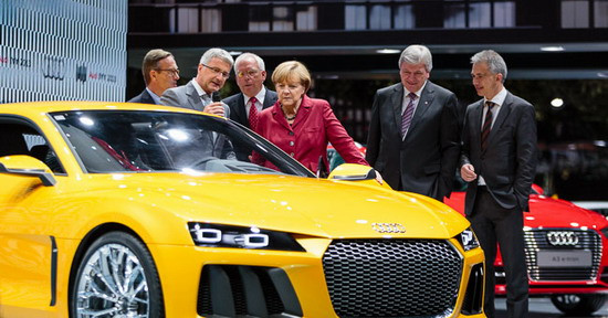 Ĭ�˶��÷����˸���չ�޵�����ҵ������о���