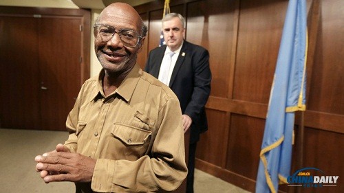 �������˺��Ͻ��й�ѧ����ʧ�޿��������Ԫ���