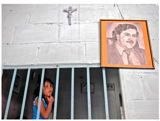 ���ױ��Ǻڰﷷ����Ů�㡰��Ů������Σ����Ů