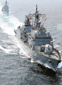 ������ͧʷ���״δ�ͣ�絼�º�������ͣ�ڣ�ͼ��