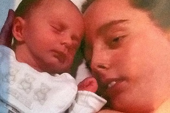 英国昏迷产妇剖腹产子苏醒见到爱子后辞世(图)