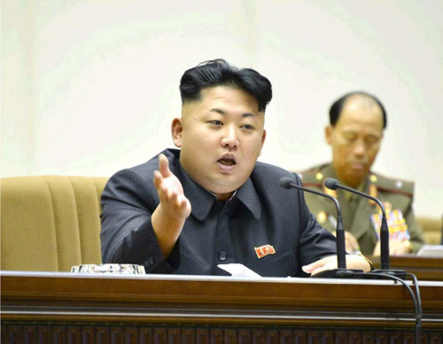 金正恩指导“2万连长大会”观看射击比赛(图)