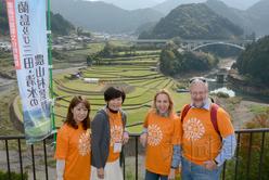 安倍夫人视察和歌山梯田品尝青花鱼寿司(图)