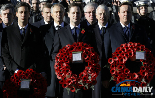 英国国殇纪念日英女王与凯特王妃参加(组图)(3)