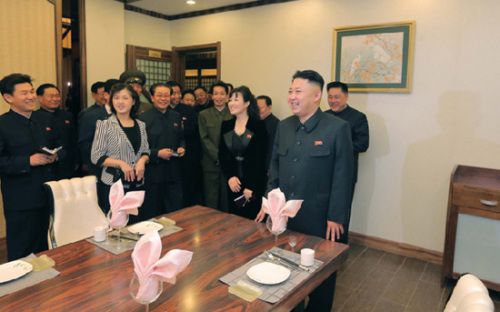 韩媒感慨“金正恩朝鲜”变化大:平板电脑点菜