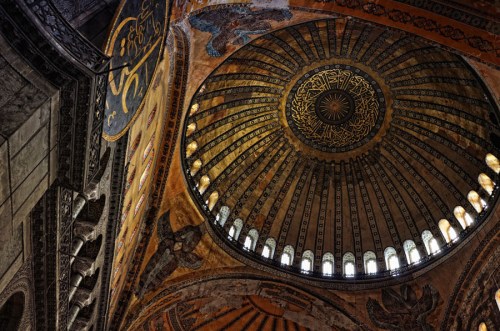 探秘两大宗教共同圣殿 145吨黄金筑就屹立千年