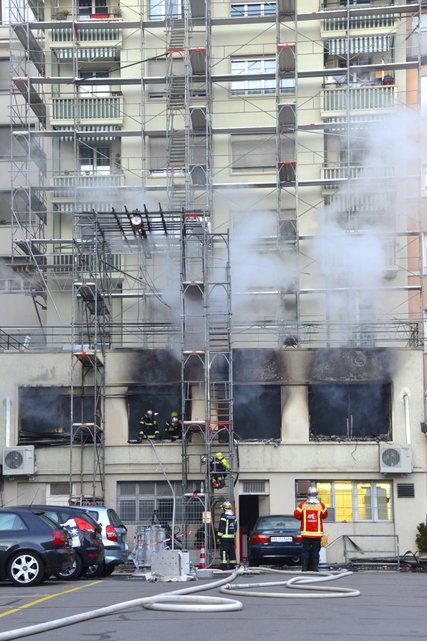 瑞士洛桑市一饭店婚礼现场失火致17人受伤