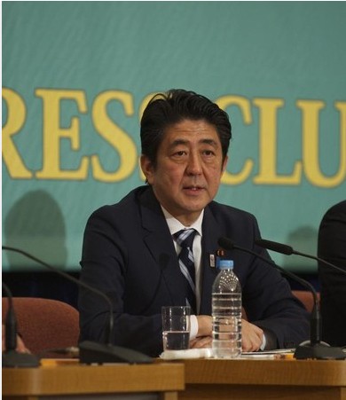 安倍在官邸邀新生参议员共进午餐谋求支持(图)