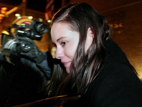 美国女子新婚第八天将丈夫推下悬崖致死(图)