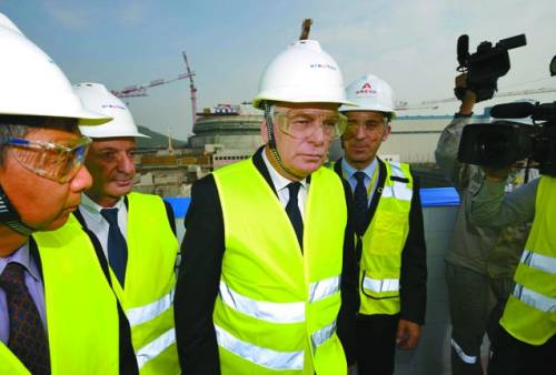 中法在民用核能中从“师徒关系”走向对等合作