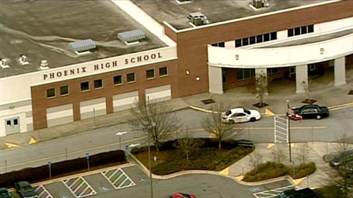 美国一高中附近发生枪击案致一人死亡2人受伤