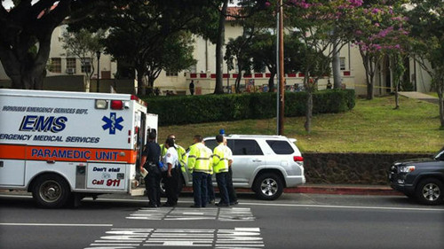 ����ѧУ����ǹ���¼�17���ӷ��ֵ�Ϯ��������