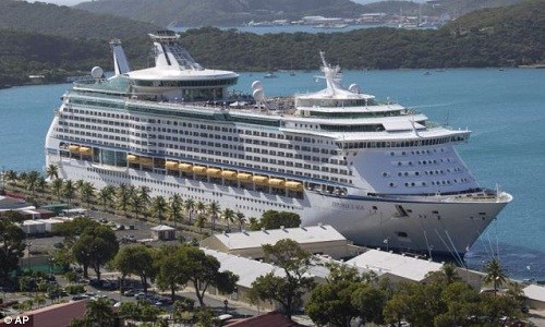 美游轮集体中毒创新纪录683人上吐下泻提前返航