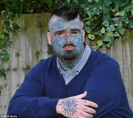 热衷纹身男子望更名“墨水王”遭拒后申诉(图)