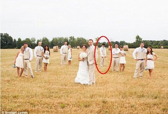 �����򸾻�ɴ���ֹ������ɻ���įΪ��Ц��ͼ��