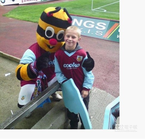 英男童因刷卡下载游戏挨骂网络留言后上吊自杀