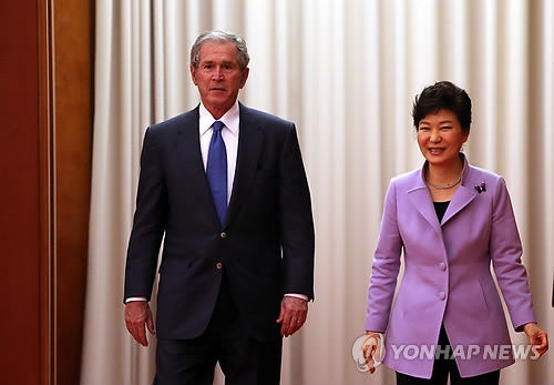 ���Ȼݻ������ǰ��ͳС��ʲ�ع˺���ͬ�˹�ϵ