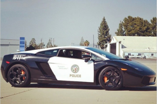洛杉矶警方配兰博基尼警车推警队前卫形象(图)
