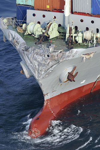 日本近海两货船冲撞1名中国船员死亡8人失踪