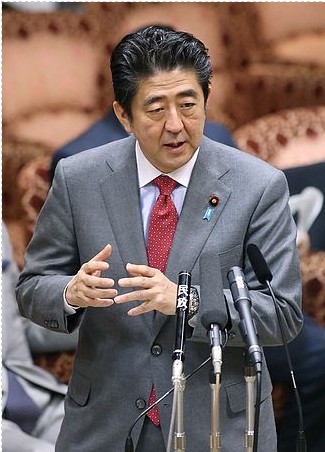 安倍称将探讨援助乌克兰措施确保万无一失(图)