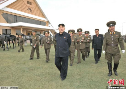 金正恩观看朝鲜女足比赛指示提升国家体育阶段