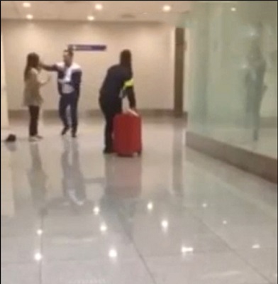 菲媒:在机场遭掌掴中国女子或被指控犯罪