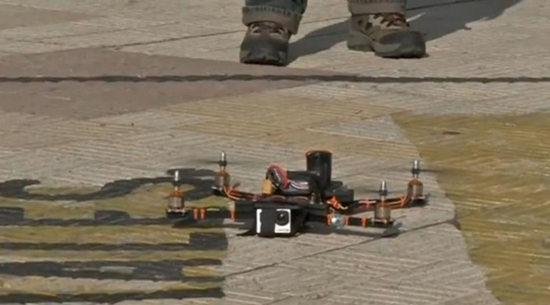 南美男子用废品制作无人机可持续飞20分钟(图)