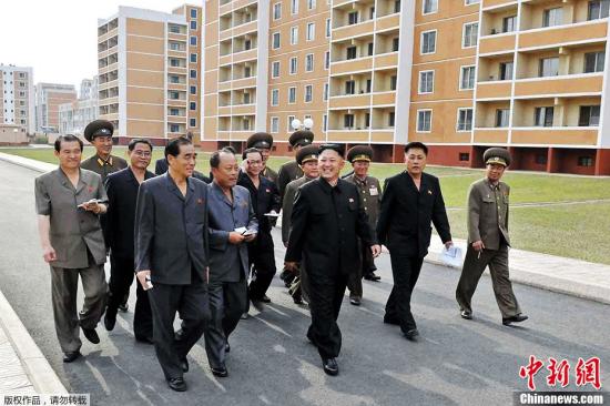 金正恩视察机械厂要求生产“白手起家”(图)