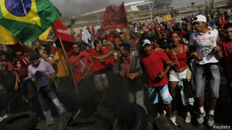巴西50城市发生反政府示威抗议世界杯举行(图)