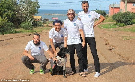 英国球迷步行近2000公里前往巴西看世界杯(图)