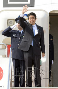 安倍启程访欧洲出席G7欲宣传海洋航行自由(图)