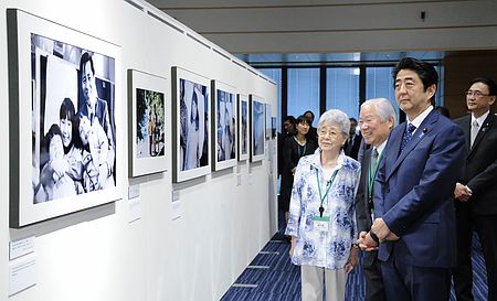 �����ι۰���ܺ�����Ƭչ�شٳ����ó�����