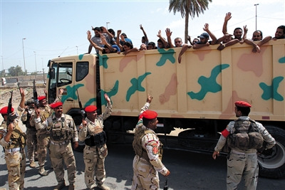 伊拉克政府军夺回“萨达姆老家”民众出城迎敌