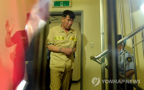 韩国17日再审15名沉船船员船长被指控犯杀人罪