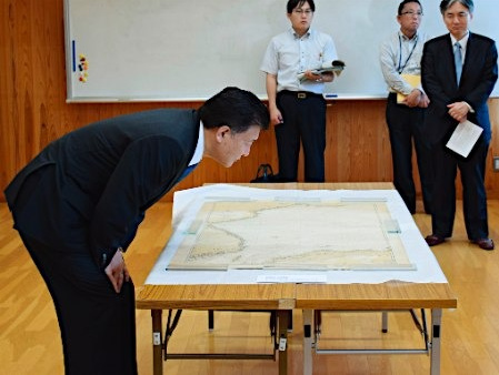 日本右翼官员视察日韩争议岛屿鼓吹“主权”