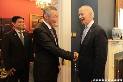 新加坡总理白宫会拜登、赖斯奥巴马“串门”(图)